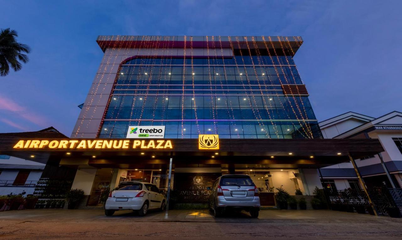 Hotel Treebo Trend Airport Avenue Plaza Cochin Airport à Kochi Extérieur photo