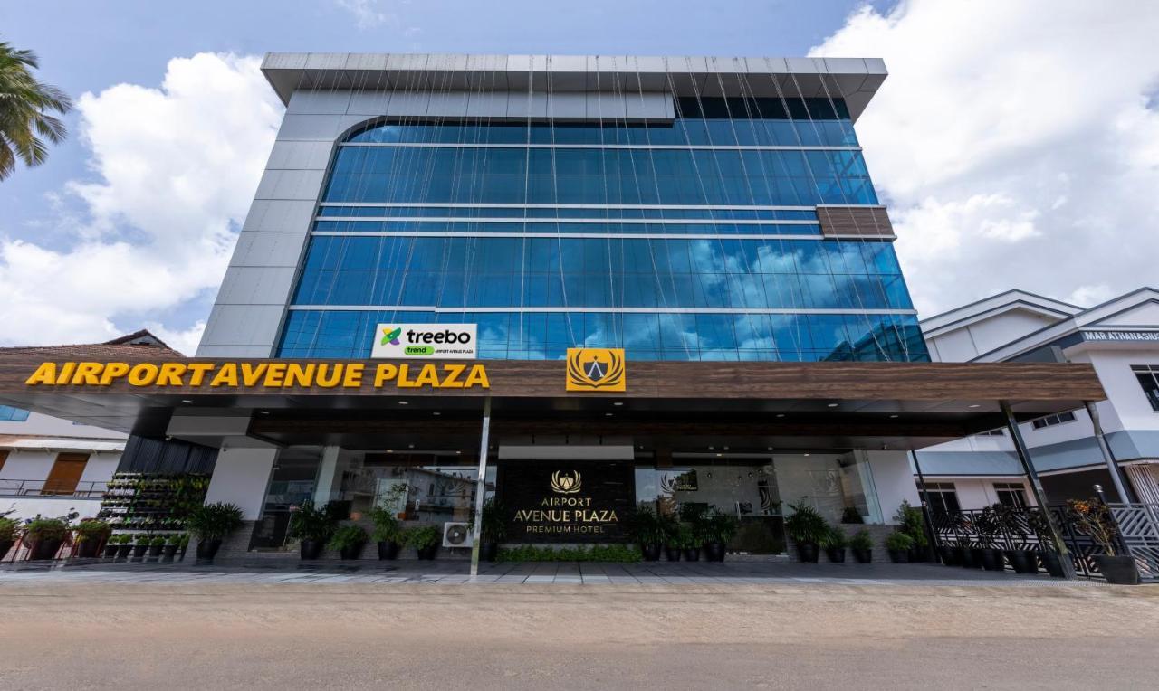 Hotel Treebo Trend Airport Avenue Plaza Cochin Airport à Kochi Extérieur photo